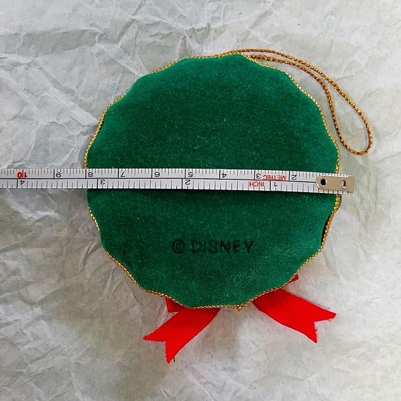 Vintage Disney Goofy Ornament. 3" Plush Green Velvet Ornament w/Red Bow - Picture 6 of 7